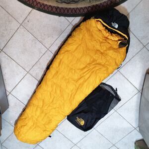 The North Face 0F degree Snowshoe 3D Long Tall Mummy Sleeping Bag 88x32” yellow